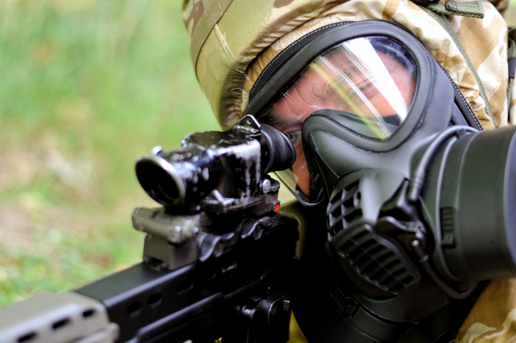 A soldier wearing the General Service Respirator (GSR) at the Defence CBRN Centre, Winterbourne Gunner in Wiltshire. A soldier wearing the General Service Respirator (GSR) at the Defence CBRN Centre, Winterbourne Gunner in Wiltshire. [Crown Copyright/MOD2012] 