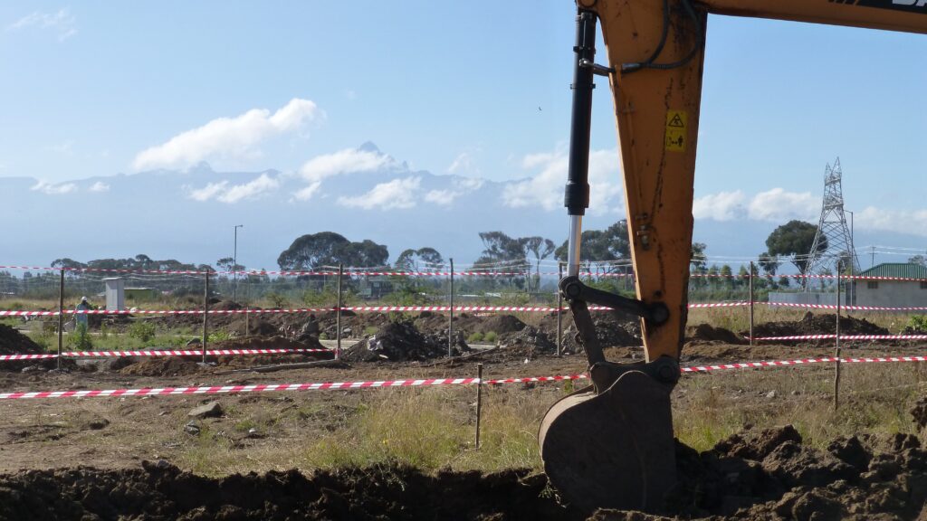 Work progressing at Laikipia. [Crown Copyright/MOD2016]