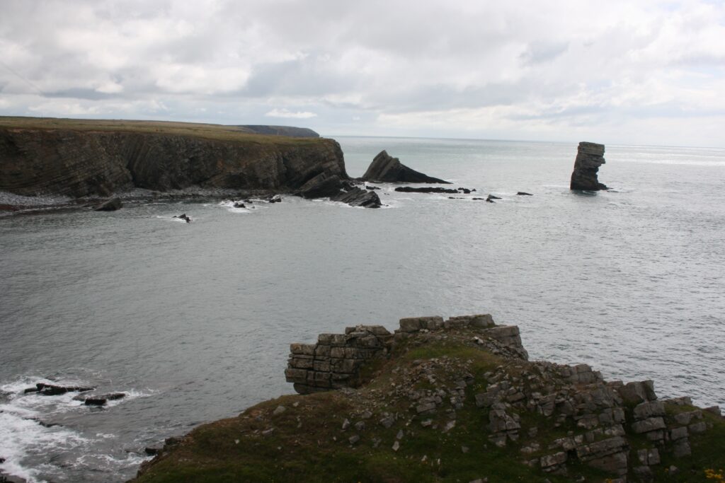 Cliffs at Range West. [Crown Copyright/MOD2016]