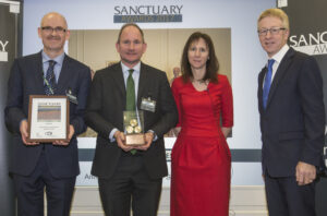 Mark Duddy and Maj Gen Richard Wardlaw receiving ABP Sanctuary Award from Julie Taylor and Graham Dalton [Crown Copyright, MOD 2017]