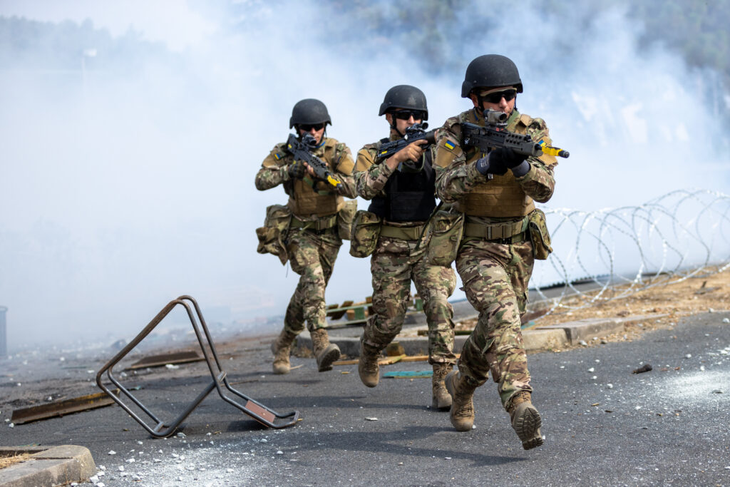 Supporting The Training Of Ukrainian Forces On The Uk Defence Training